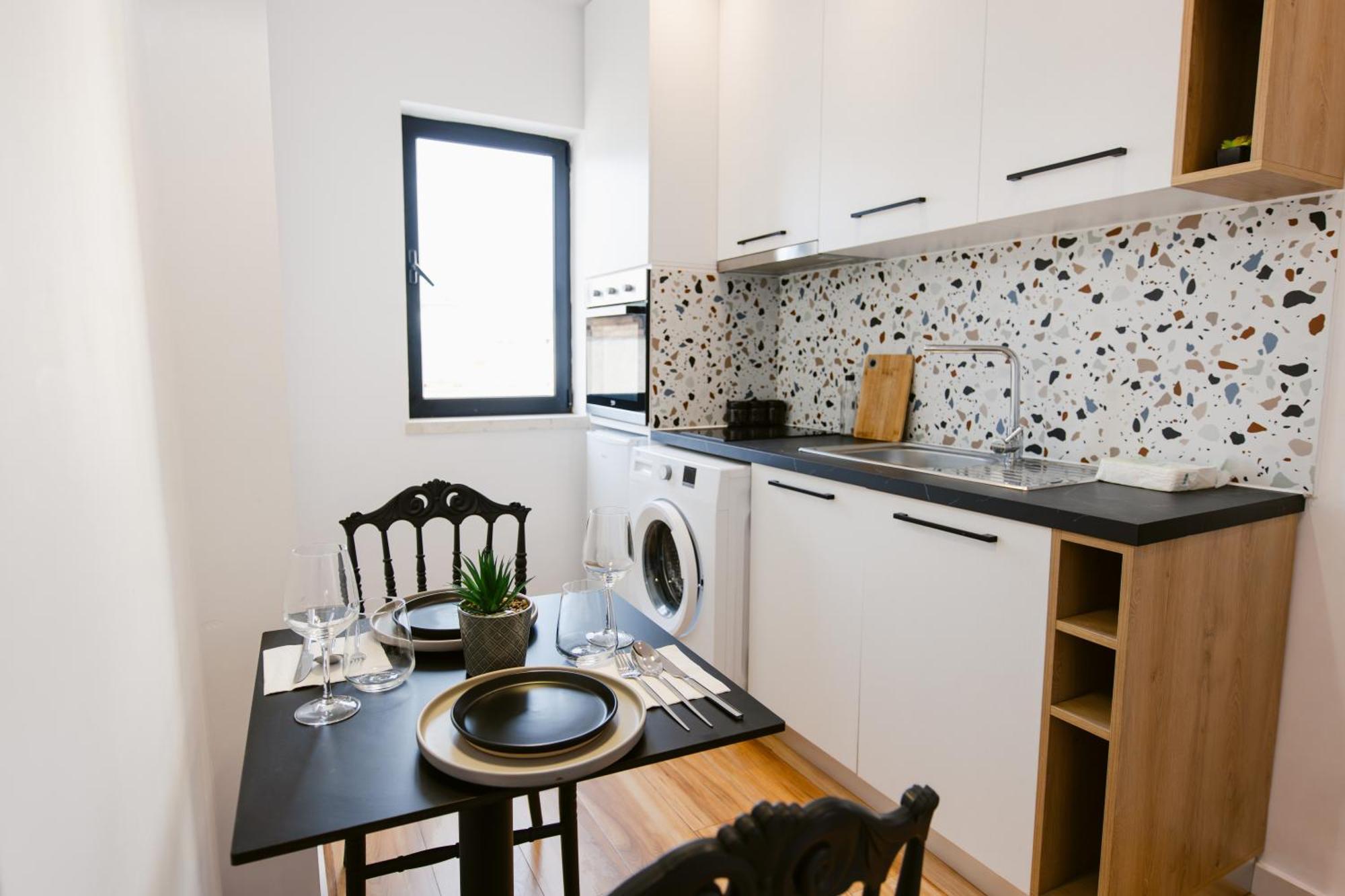 Durres Str Modern - The Nest Apartment *