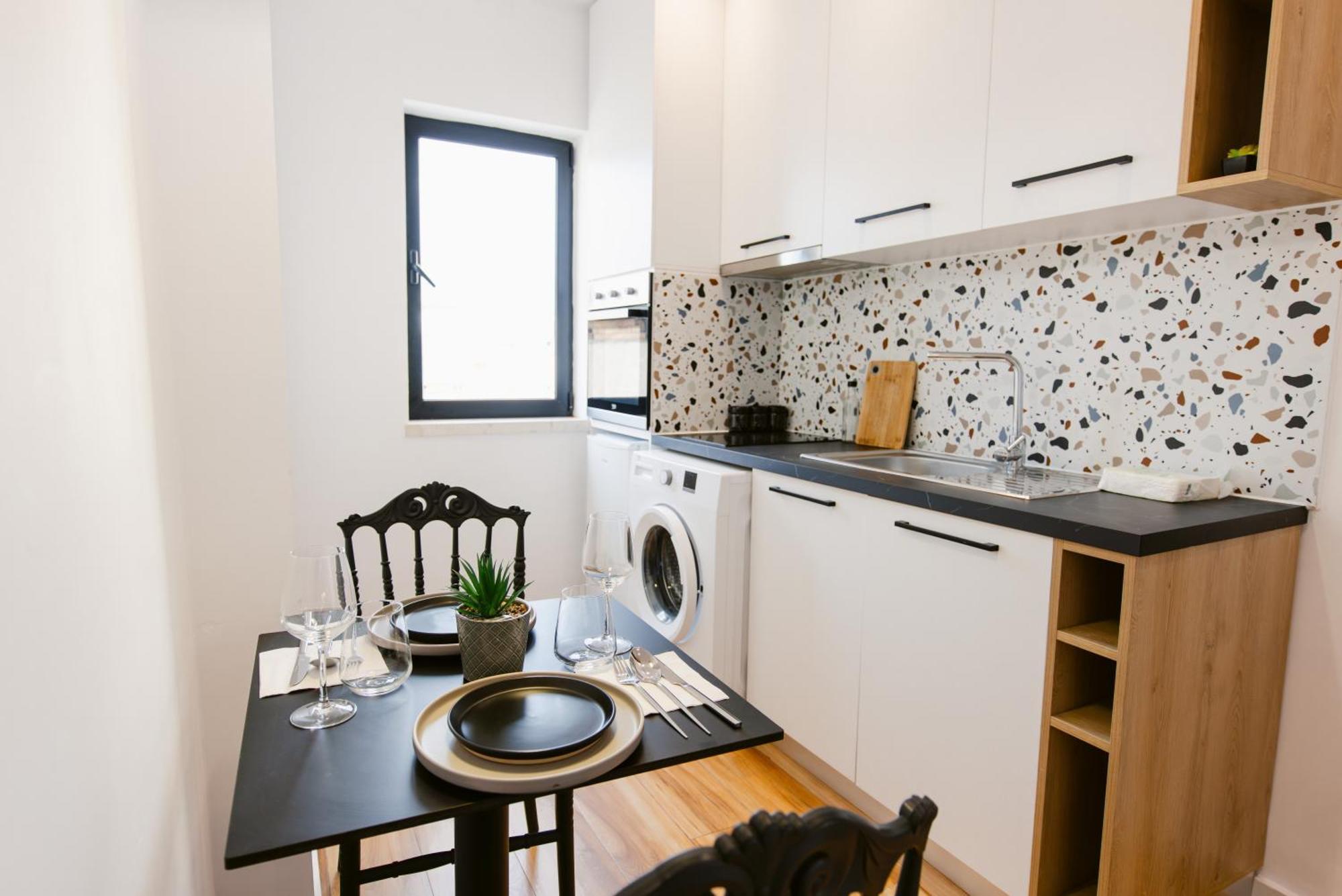 Durres Str Modern - The Nest Apartment Tirana